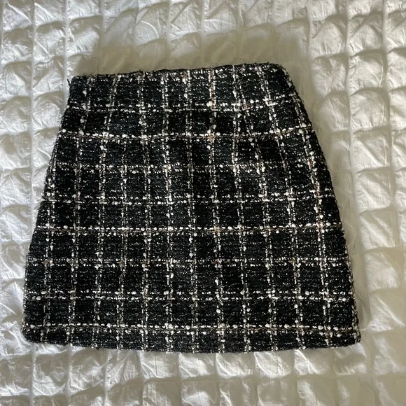 Abercrombie & Fitch tweed Pencil Mini Skort Black and White - Picture 5 of 8